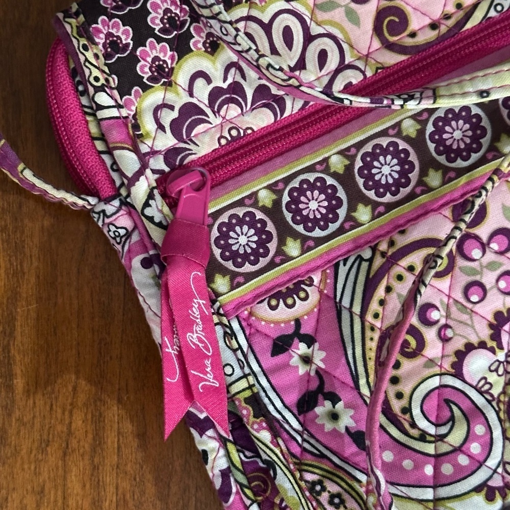 Vera Bradley Crossbody Hipster Bag Pink Purple Paisley Floral Quilted - Picture 2 of 5